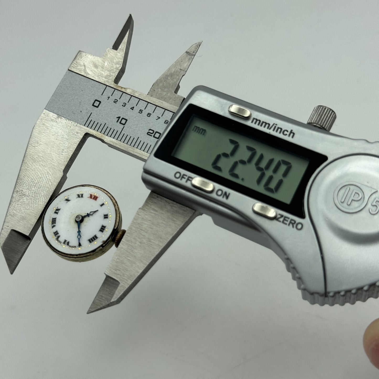 20.2mm Bernex No 2 Swiss 15501 Trench Watch Movement Manual Wind Vintage PARTS