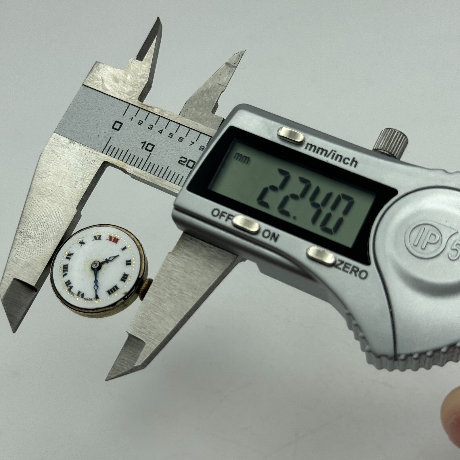 20.2mm Bernex No 2 Swiss 15501 Trench Watch Movement Manual Wind Vintage PARTS