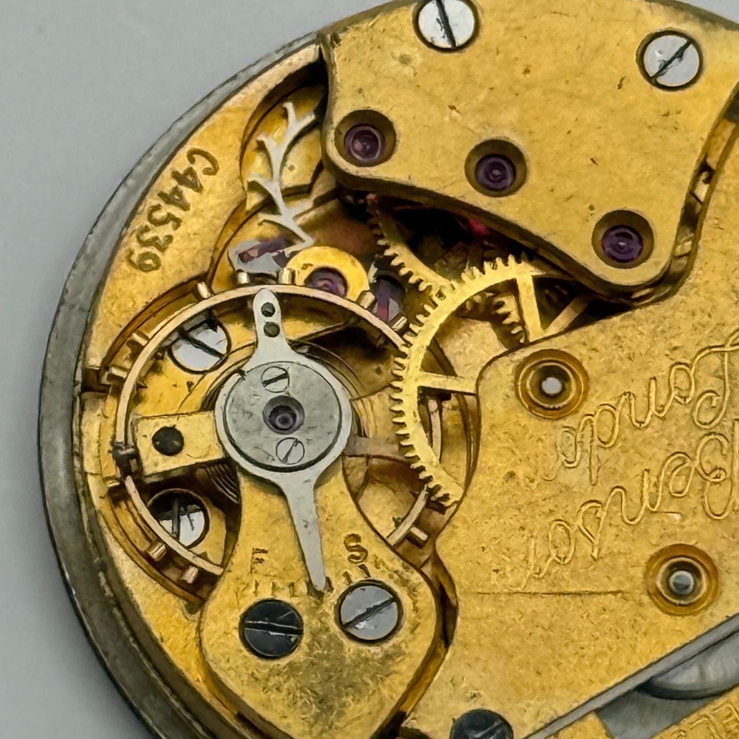 J W Benson Smiths De Luxe 15 Jewels Watch Movement Manual Wind Parts 26.9mm