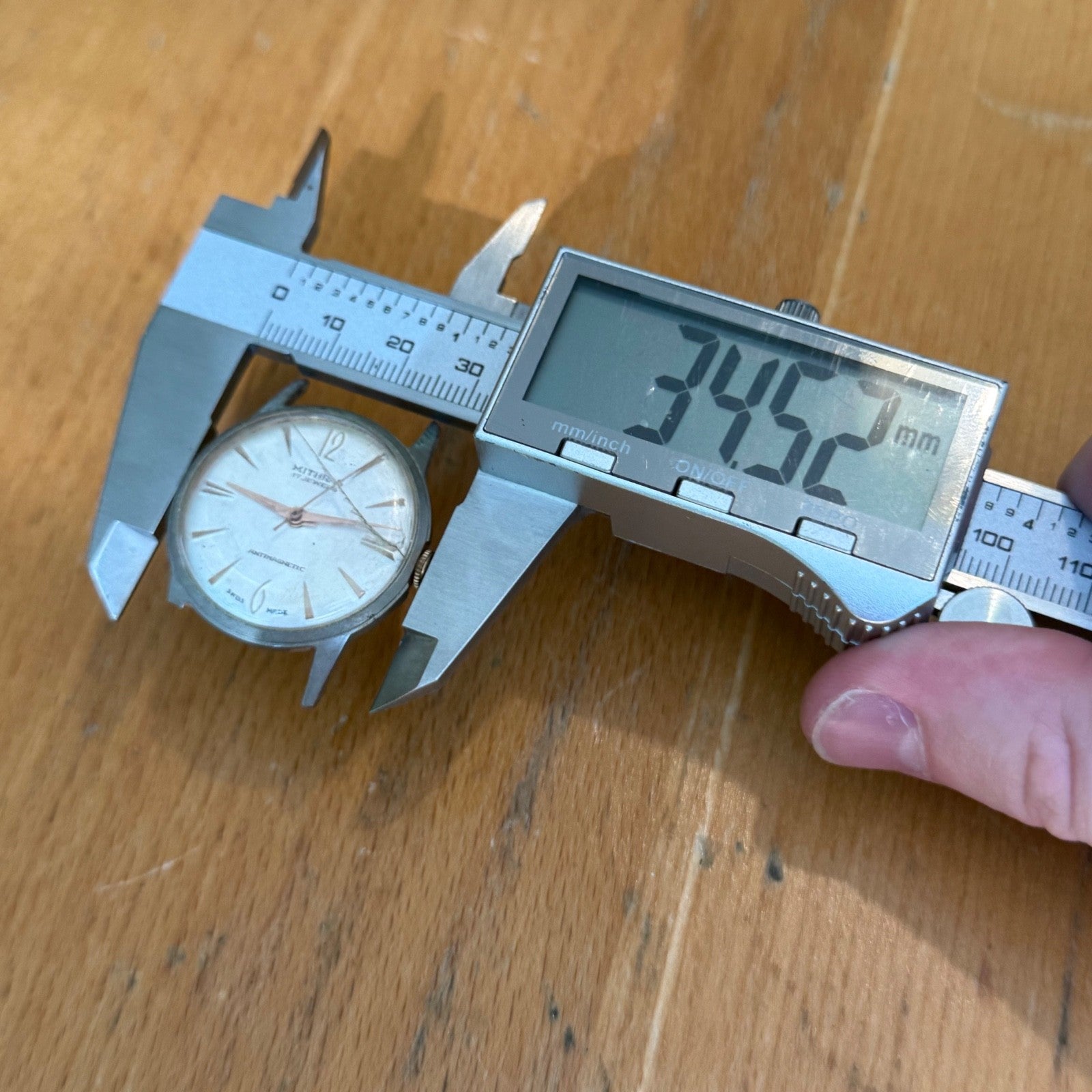 33mm Vintage Mithras 17 Jewels Unidentified Swiss Manual Wind Watch FOR PARTS