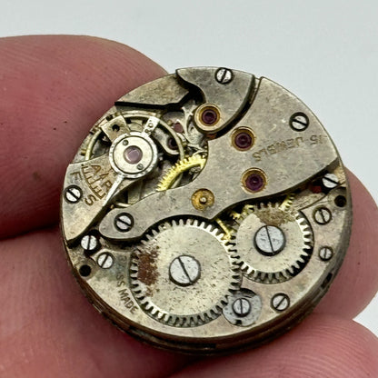 23.6mm Unidentified 15 Jewels Manual Wind Watch Movement Swiss Vintage PARTS
