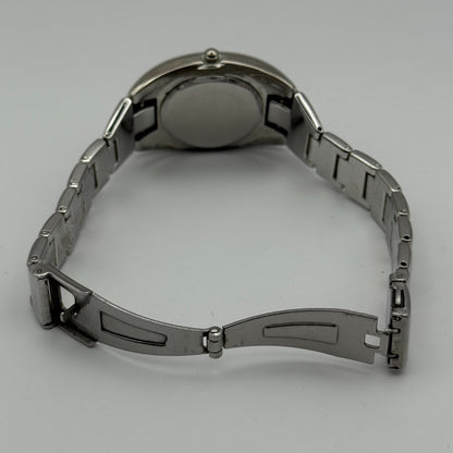 Ellesse Ladies Quartz Watch Silver Tone Bracelet Steel Japan Working 28mm