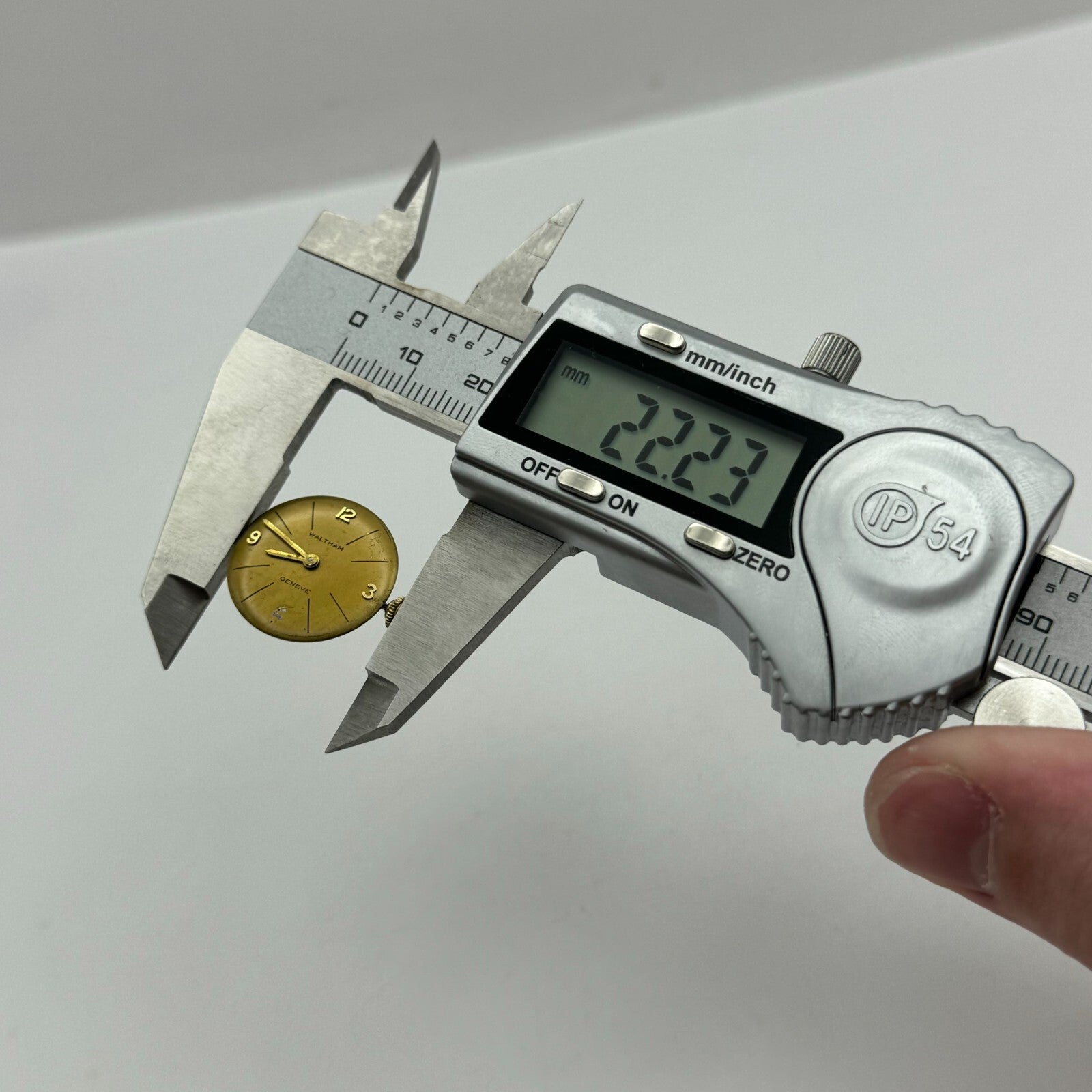 19.7mm Running Waltham ETA 2412 Ladies Manual Wind Swiss Watch Movement PARTS