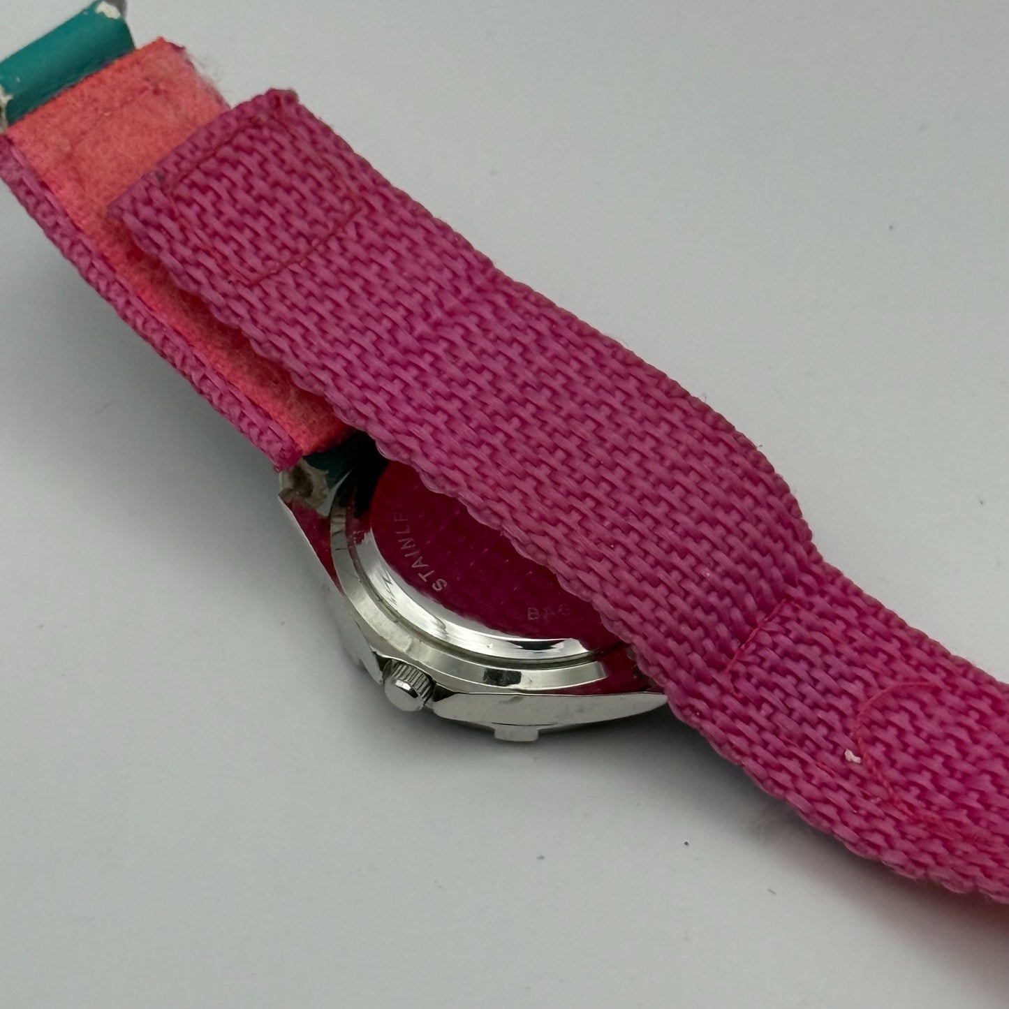 Kids Quartz Watch Blue Butterfly Design Hook & Loop Strap Working 33mm