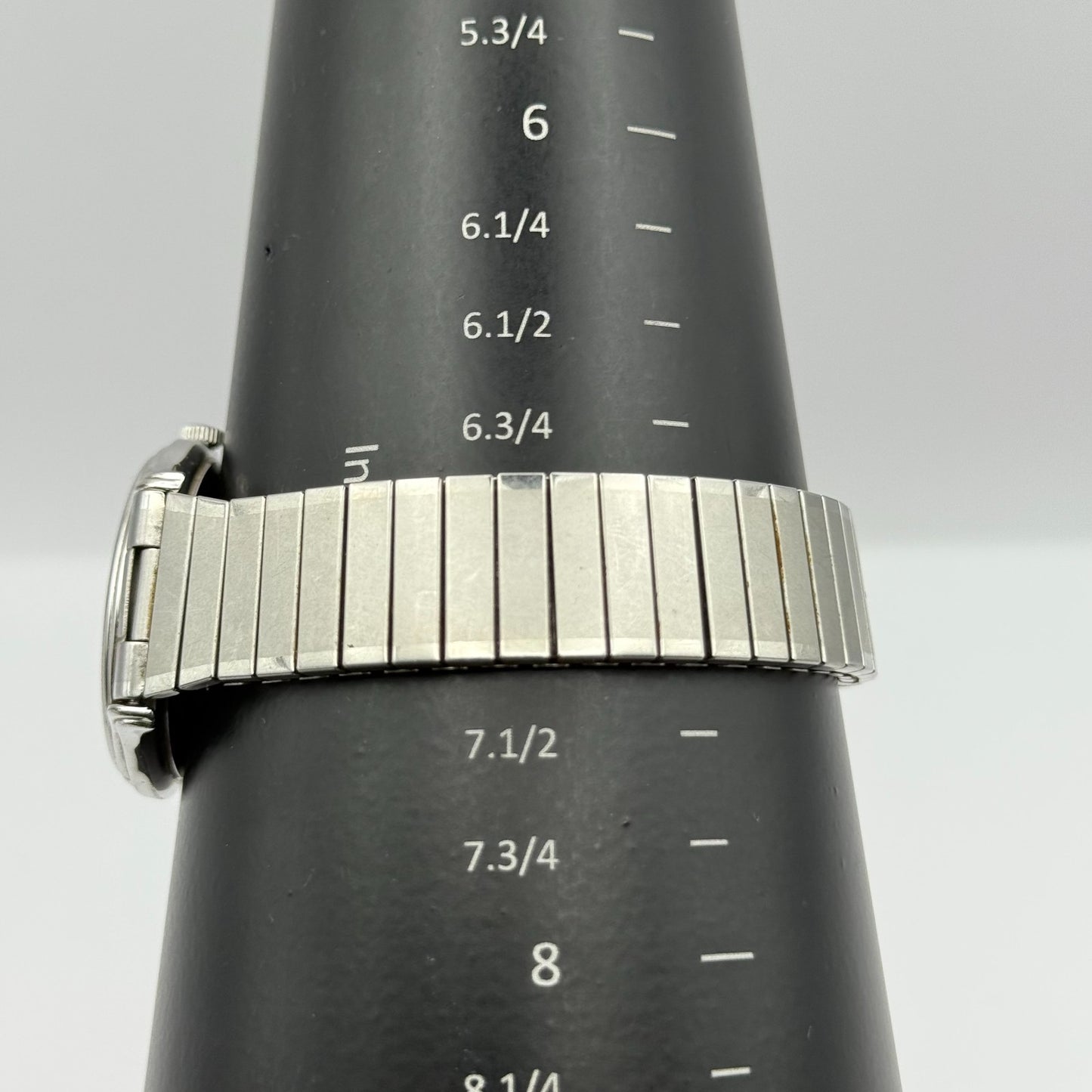 Adina Design Ladies Quartz Watch Date Dial Silver Tone Stretch Band Working 33mm