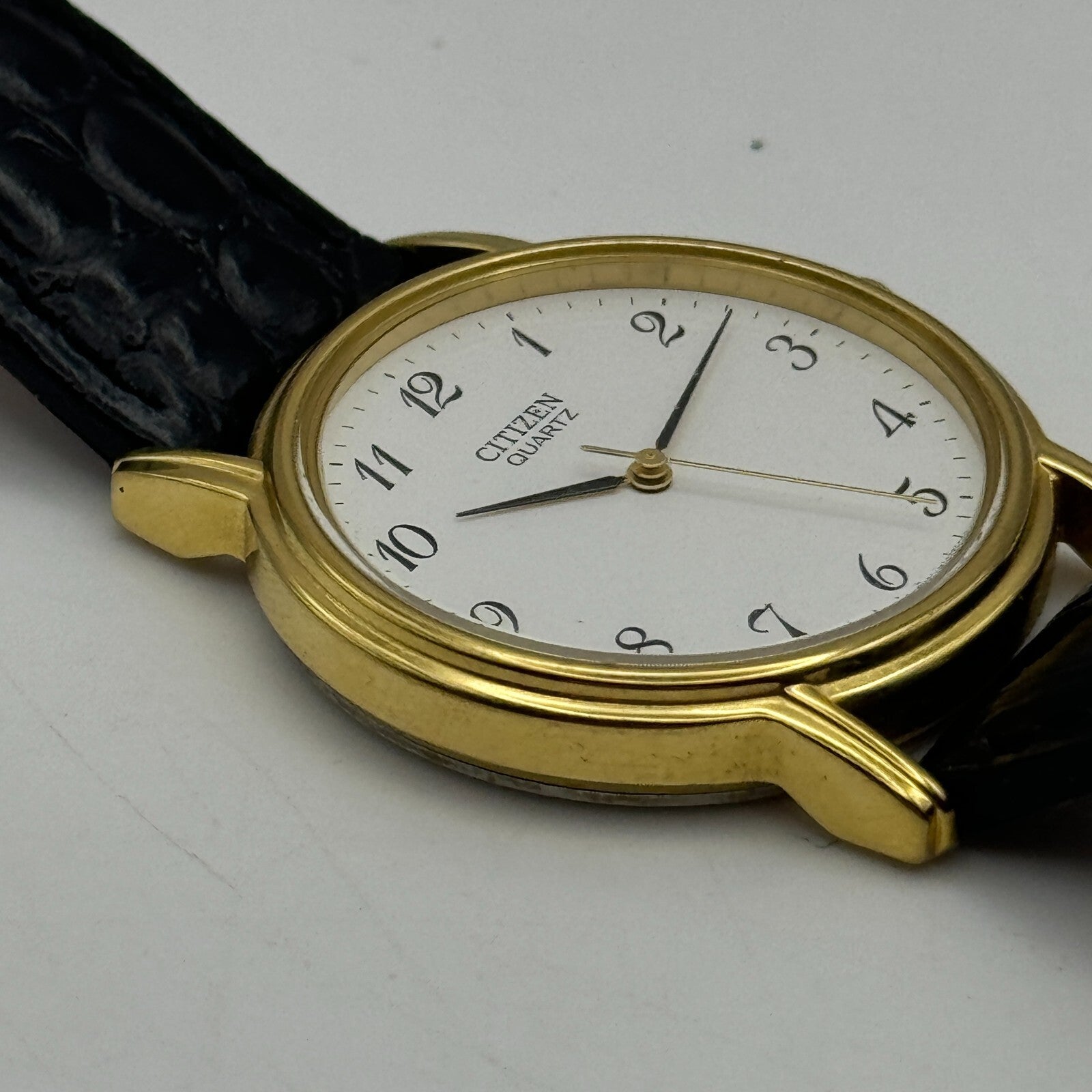 33mm Working Citizen 6031-S018161 White Dial Quartz Watch New Battery 9 Inches