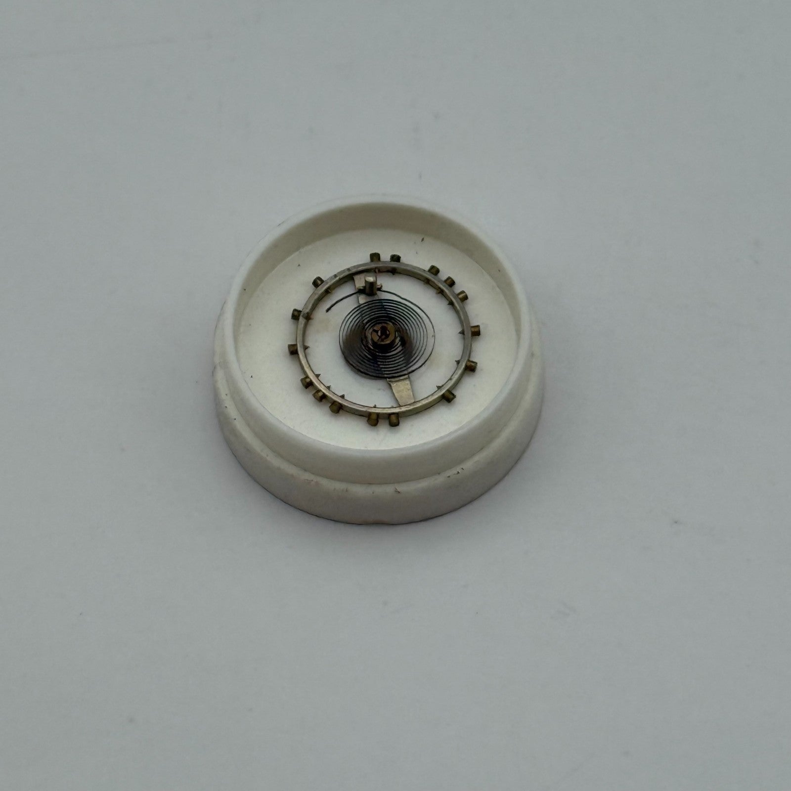 FEF 30 Balance Complete 13''' Renata 166 Watch Movement Parts Vintage Damaged