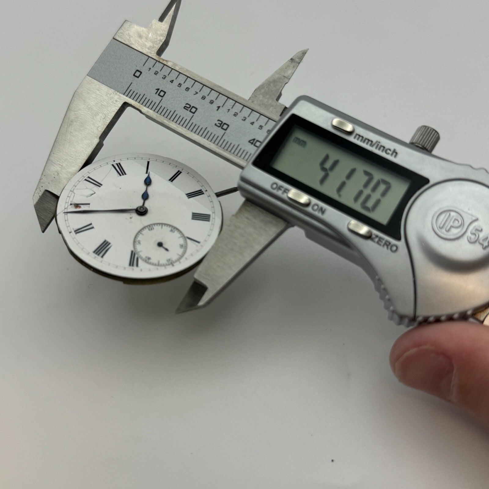 41.7mm Unidentified Quality Thin Vintage Open Face Pocket Watch Movement PARTS