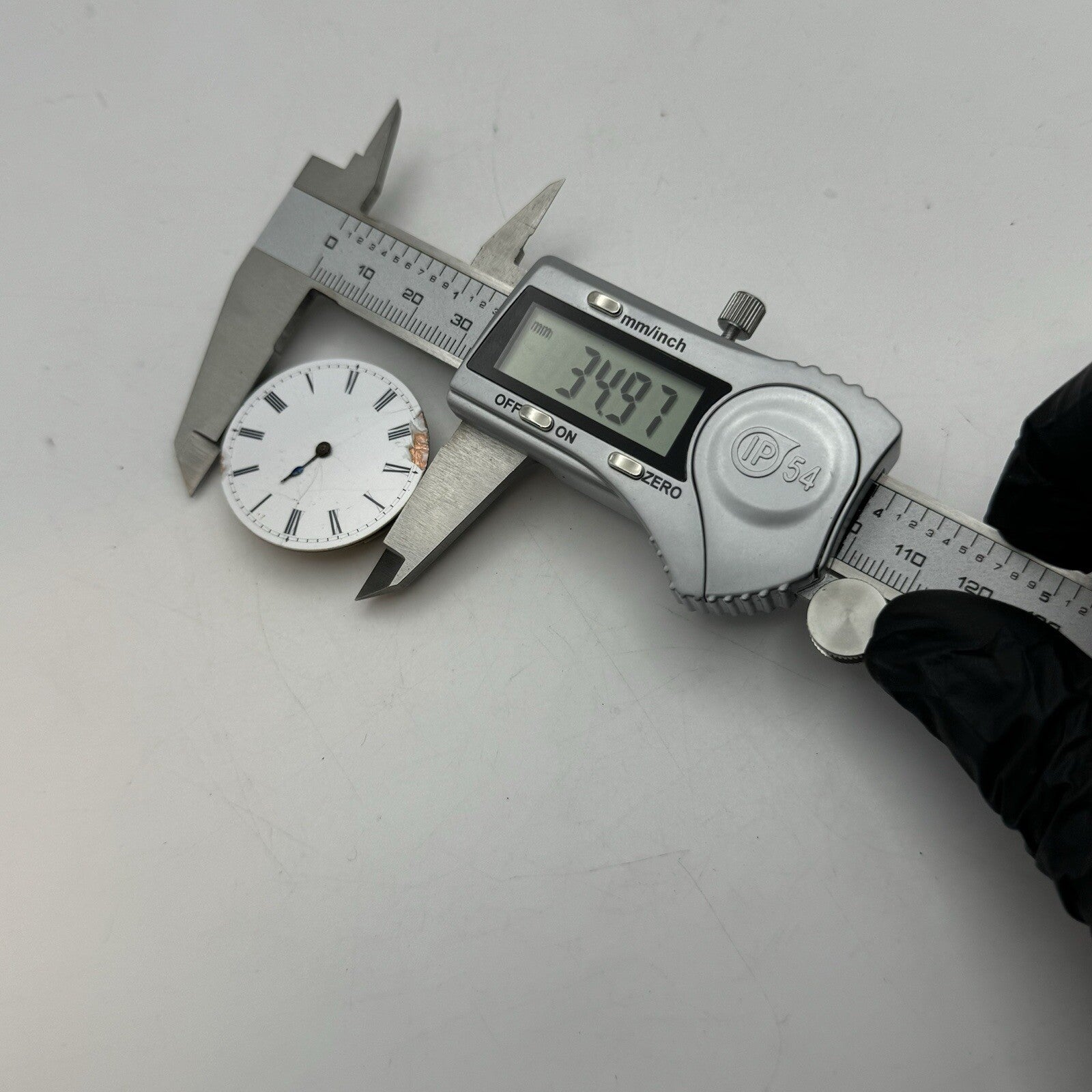 34.9mm Quality White Porcelain Dial Cylinder Watch Movement FOR PARTS