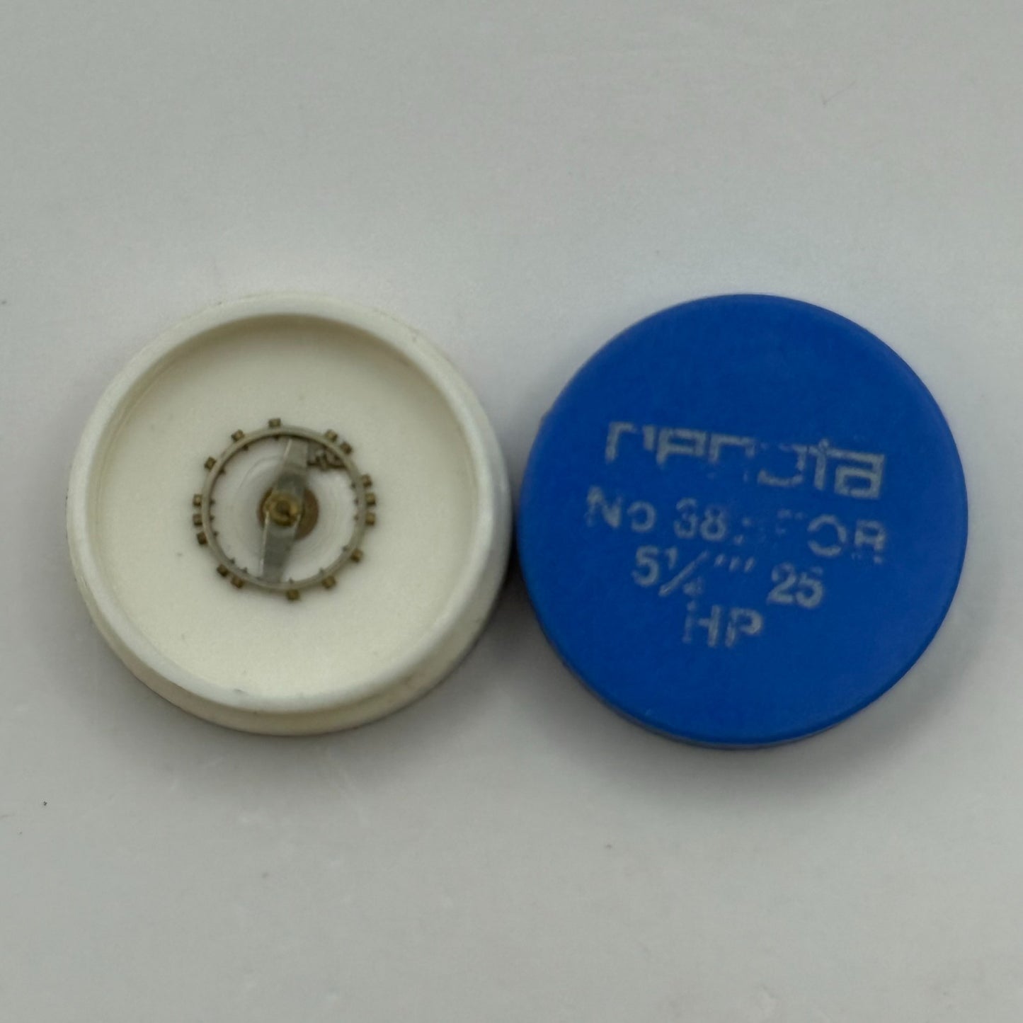 HP 25 Balance Complete 5 1/4''' Renata 38 M Watch Movement Parts Vintage DAMAGED