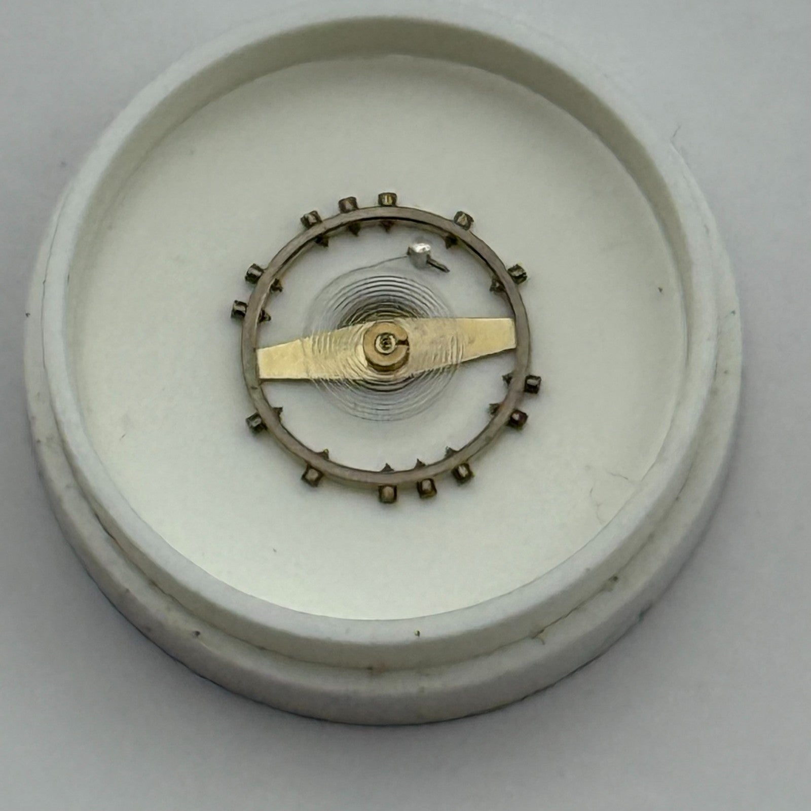 AV 41 Balance Wheel Complete And Spring 5¼’’’ 55 M Watch Movement Parts NOS
