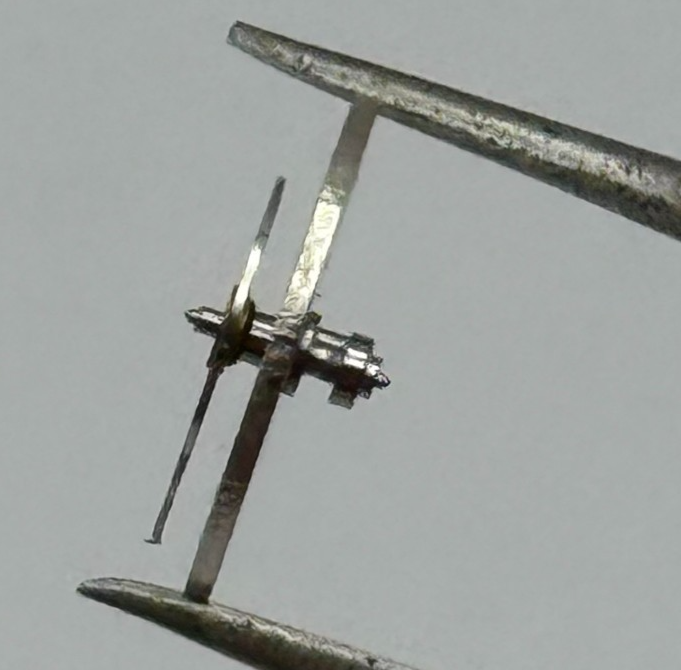 LSH 1262 Balance Wheel Complete And Spring  1855 Watch Movement Parts NOS