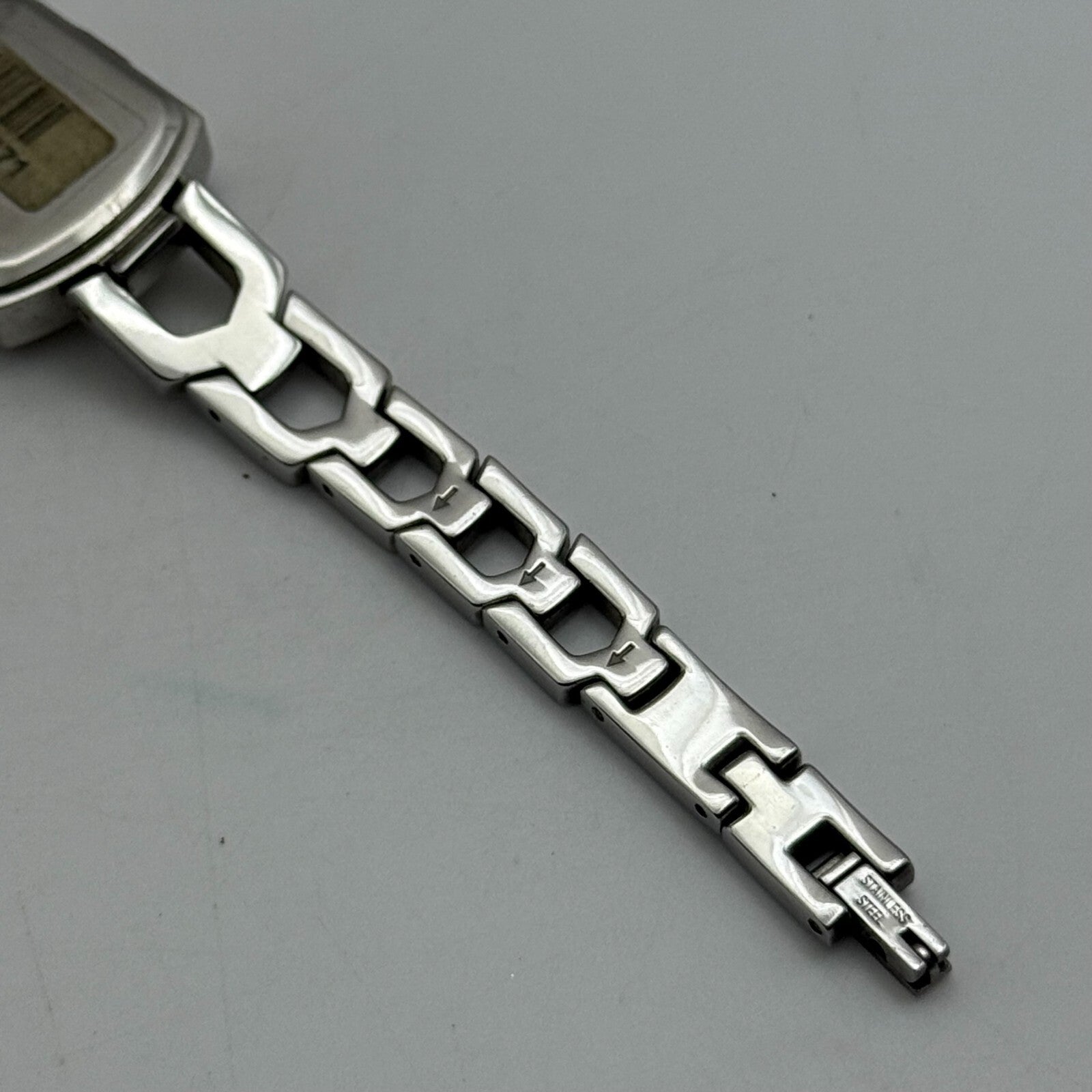 20mm Working Ladies Radley Silver Tone Quartz Panel Bracelet Watch 6 Inches