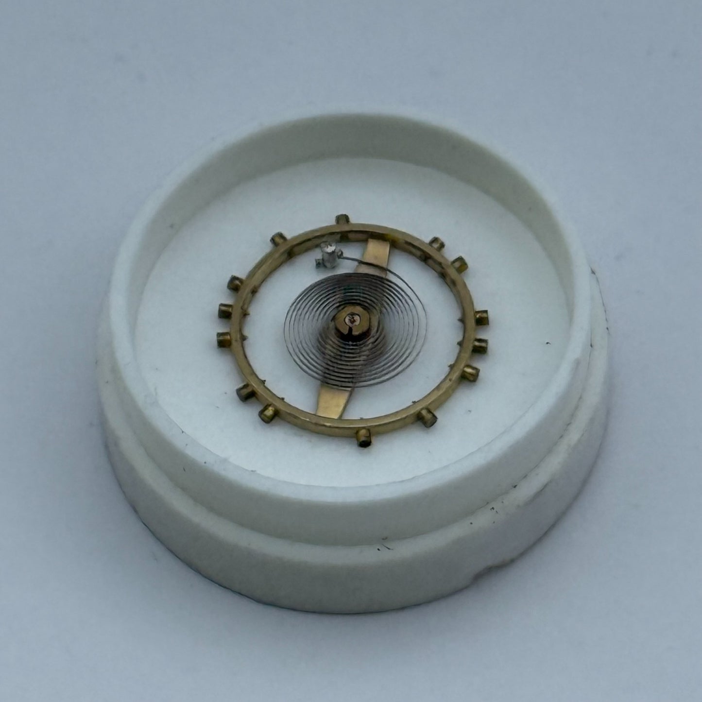FHF 28 Balance Wheel Complete And Spring  10½’’’ 197 M Watch Movement Parts NOS
