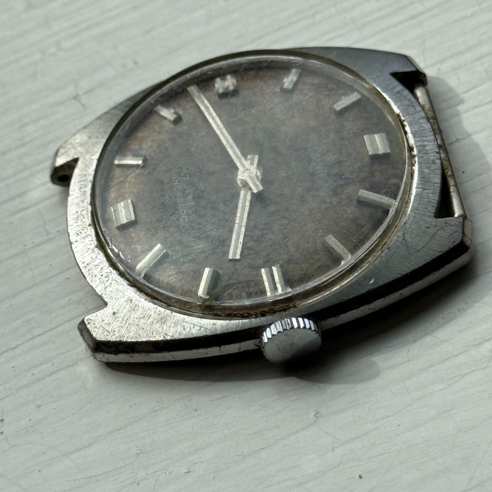 33mm Men's Vintage Peseux 7040 Rennie 17 Jewels Manual Wind Watch PARTS REPAIR