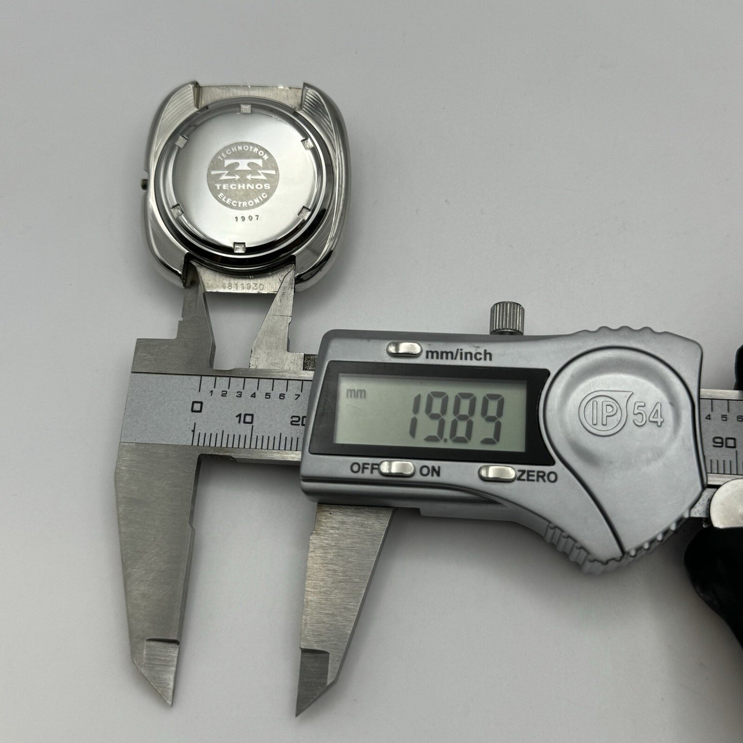 38mm Vintage ESA 9150 Technos Technotron Electronic New Old Stock Watch Case
