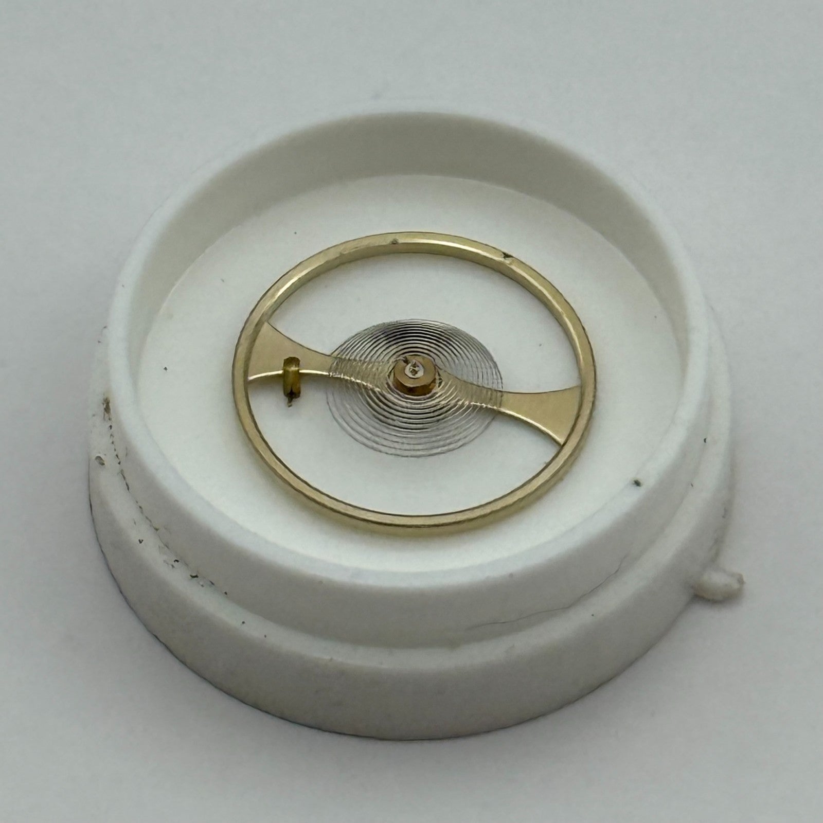 Oris 650 654 Balance Wheel Complete And Spring  11½’’’ 1513 M Watch Parts NOS