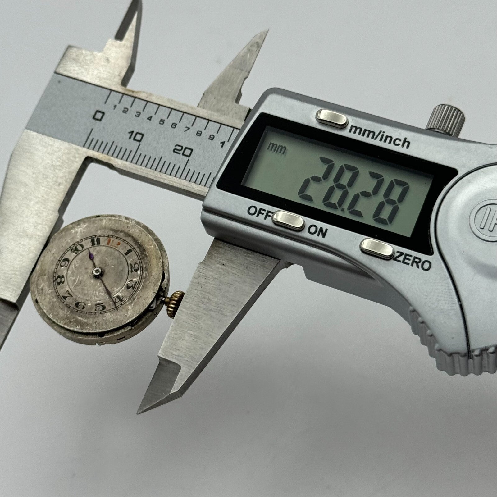 25mm Dreadnought Balance Ok Trench Watch Movement 15 Jewels Vintage Swiss PARTS