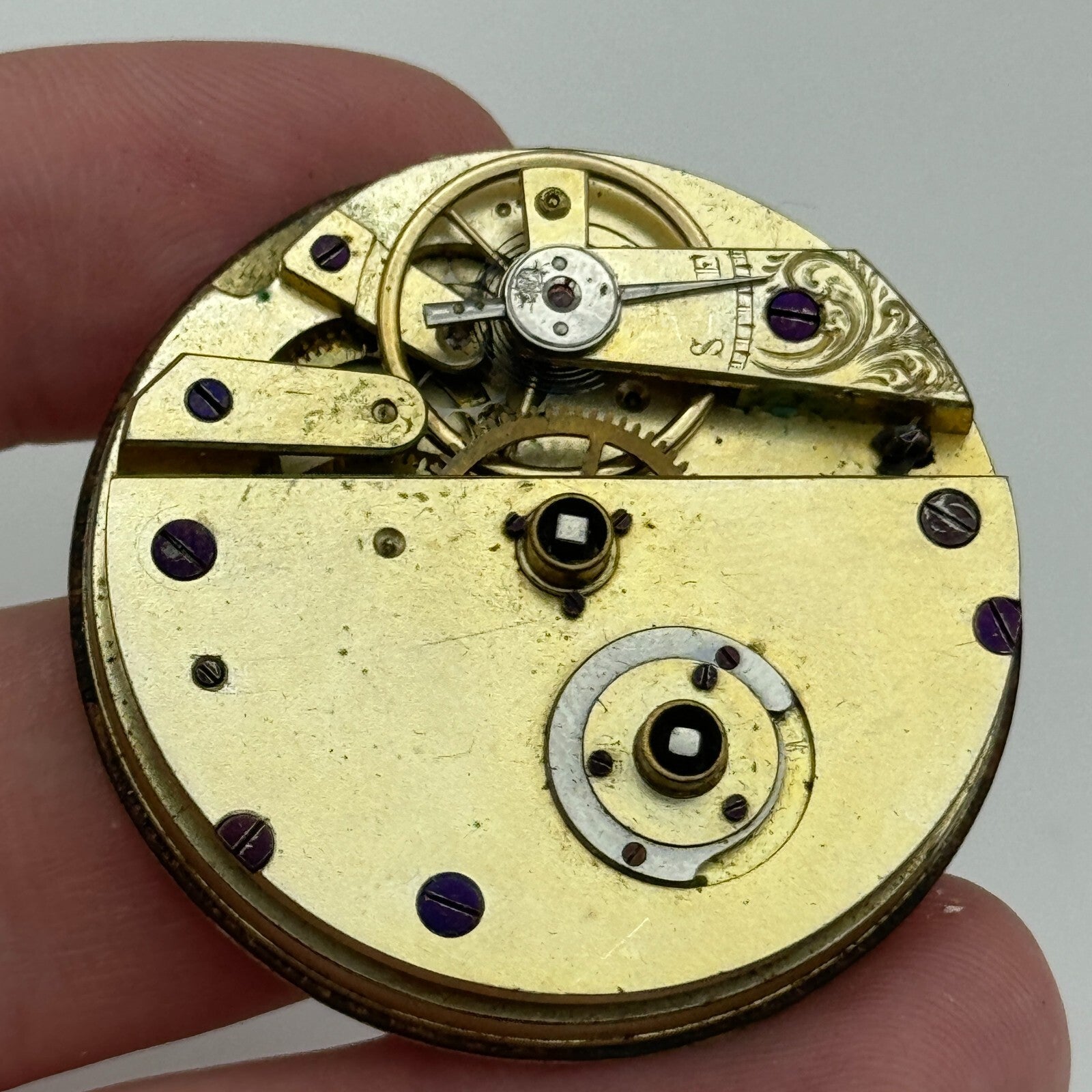 41.8mm Antique Unidentified Key Wound Pocket Watch Movement Dial Hands PARTS
