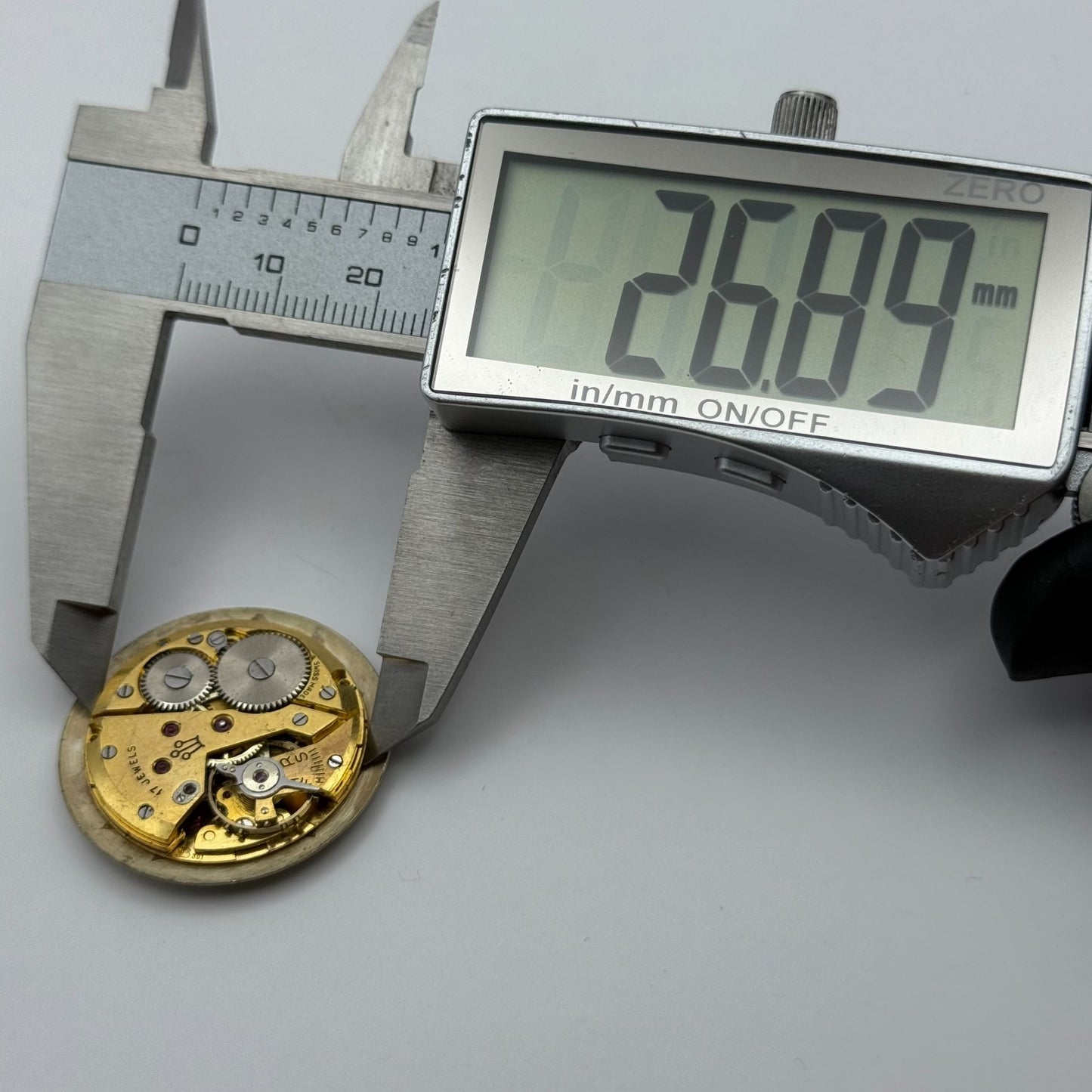 Horus Felsa 391 Watch Movement Manual Wind Vintage Swiss 17 Jewels Parts 26.8mm