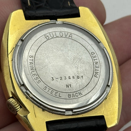 37mm Mens Bulova Accutron 2181F Date Dial Swiss Quartz Vintage Watch TO RESTORE