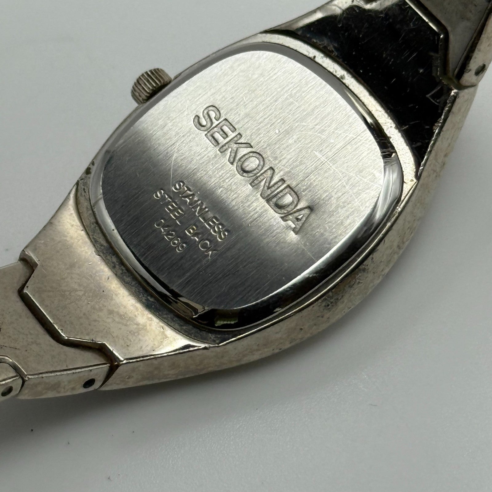 Sekonda Ladies Quartz Watch Purple Dial Silver Tone Bracelet Steel Working 24mm