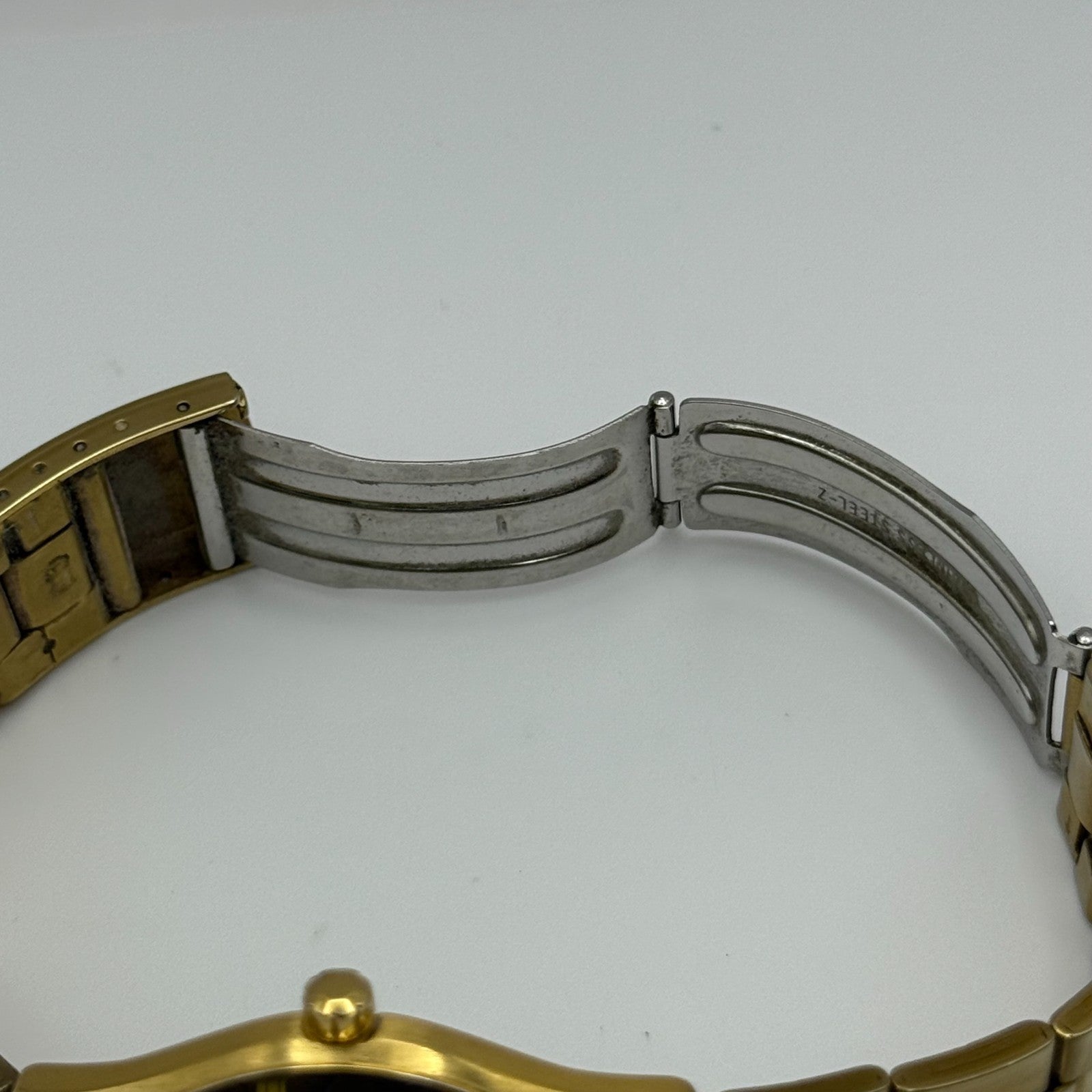 Seiko Mens Quartz Watch 7N43-9070 Gold Tone Bracelet Japan 36mm PARTS REPAIR