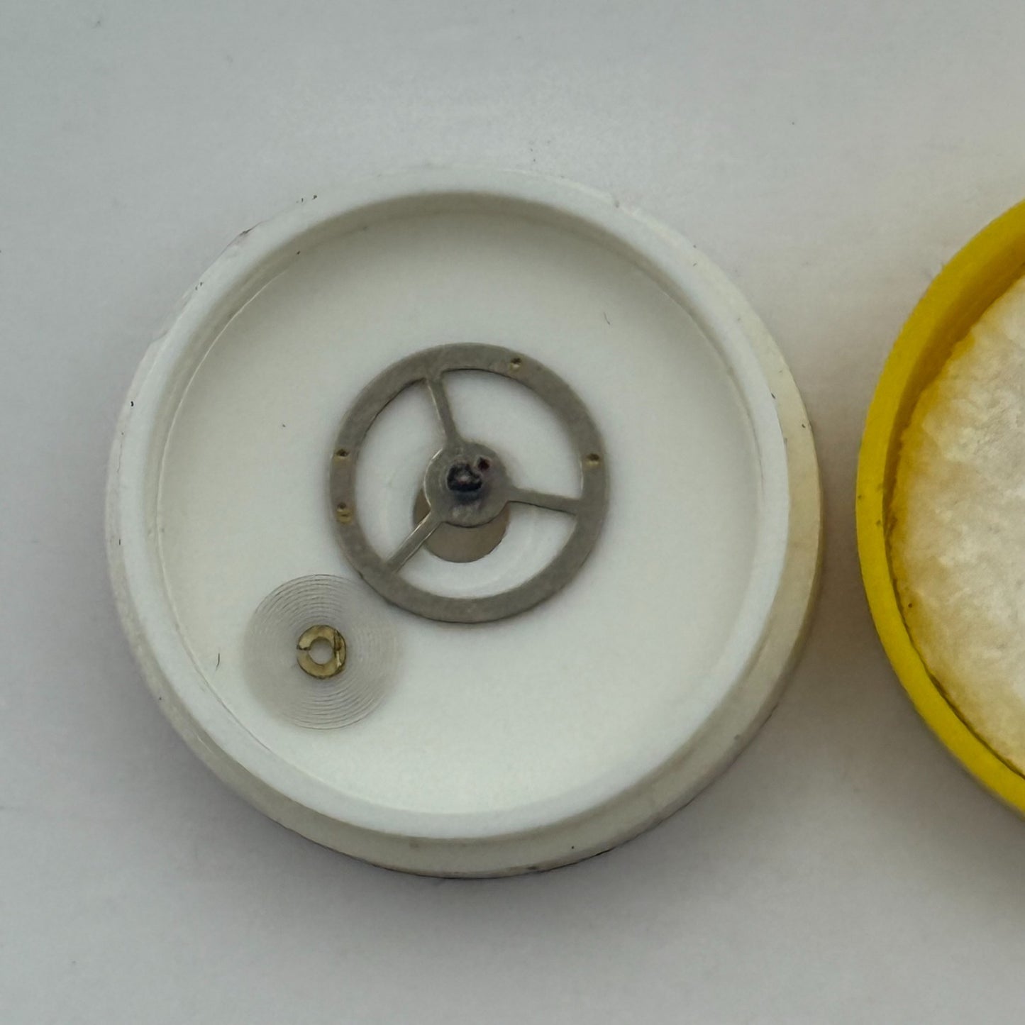 EB 8320 8321 8330 Balance Complete 6 3/4''' Renata 1590 M Watch Movement Parts