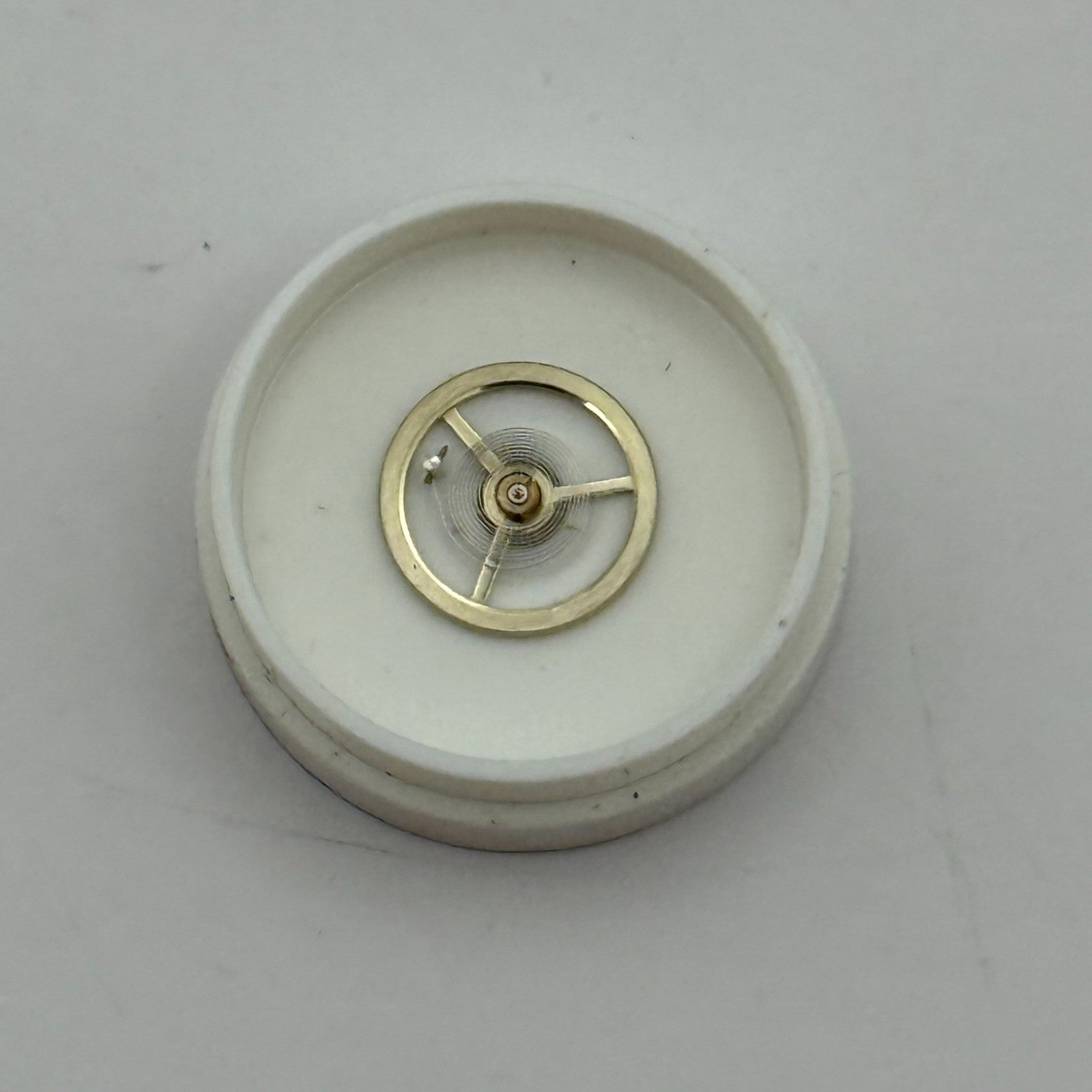 EB 1297 1469 Balance Wheel Complete And Spring 117 Watch Movement Parts NOS