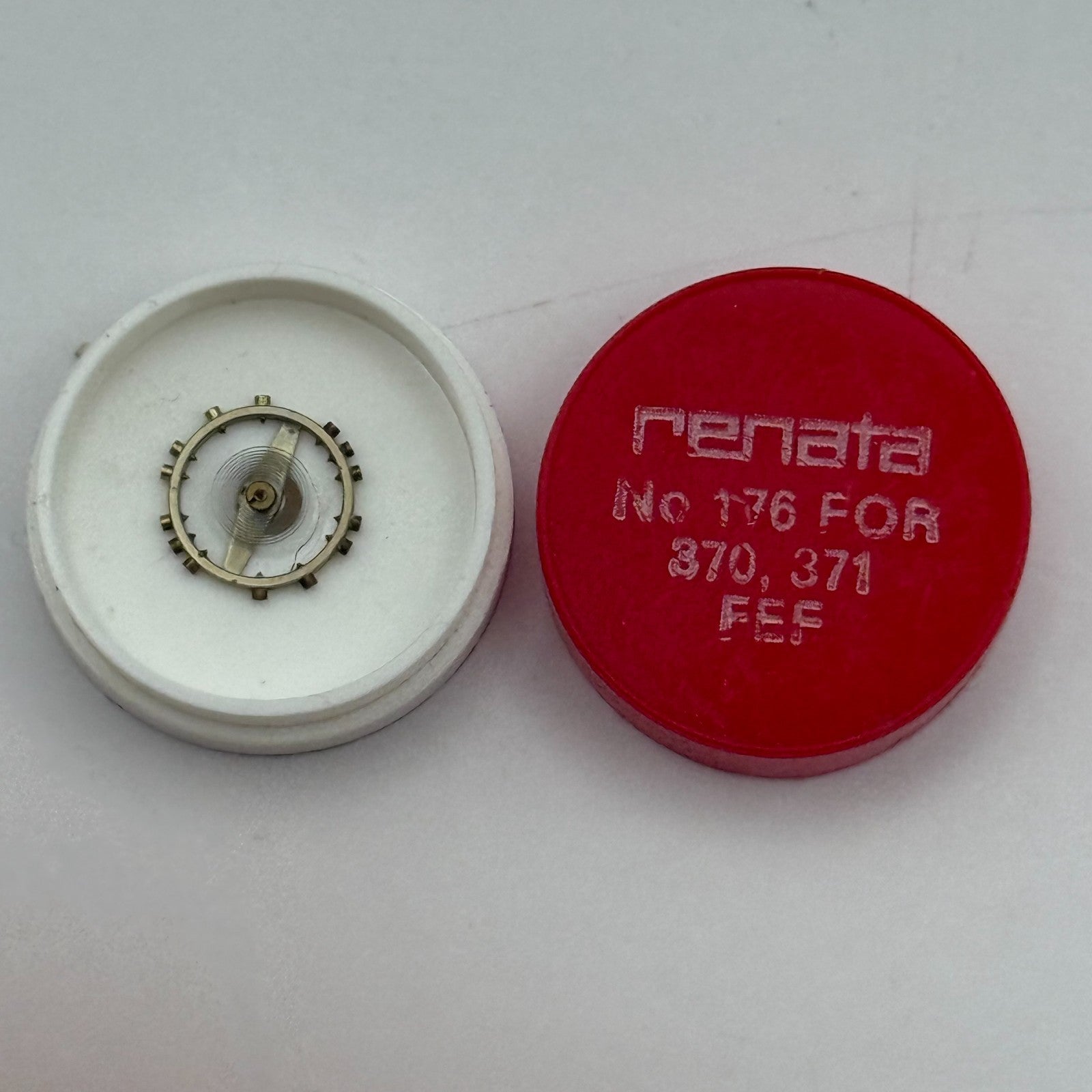 FEF 370 371 Balance Wheel Complete And Spring  176 Watch Movement Parts NOS