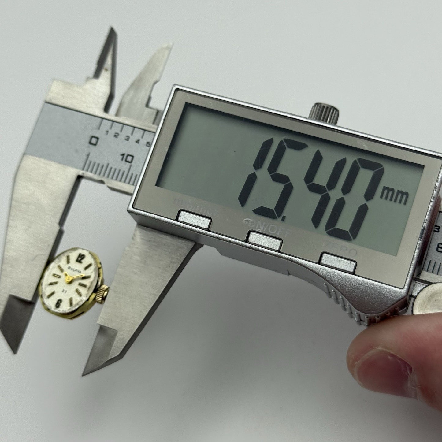 13.1mm Running Vintage Ladies Bulova 5BD Manual Wind Swiss Watch Movement PARTS