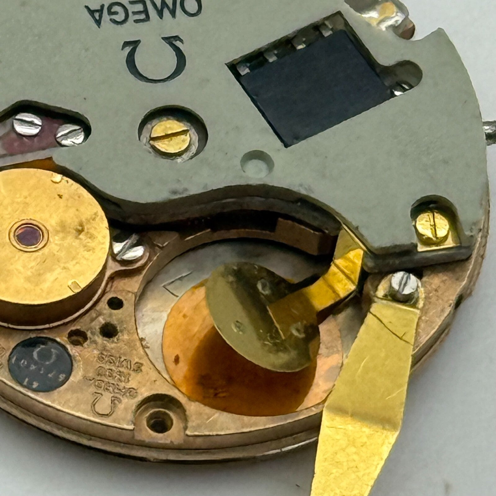 23.6mm Rare Vintage Omega Constellation 1220 Quartz Watch Movement PARTS REPAIR