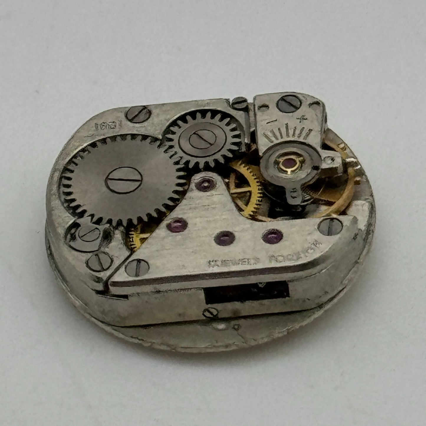 13.8mm Ladies Slava Cal 1601 Manual Wind Watch Movement Swiss Vintage PARTS