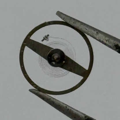 ST 69 Balance Wheel Complete And Spring 6 1/4–8’’’ 1155 Watch Movement Parts NOS