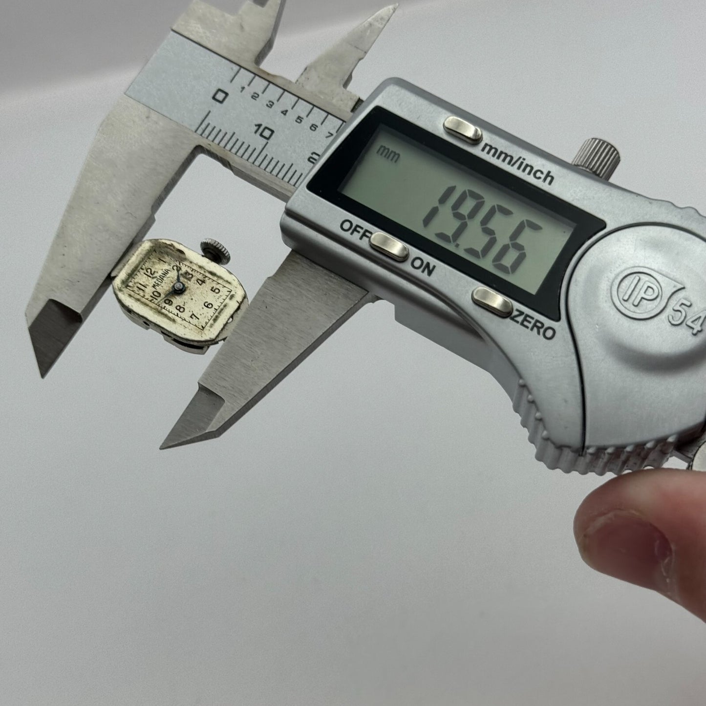 12.8mm Balance Ok Medana 8275 Manual Wind 7 Jewel Swiss Watch Movement PARTS