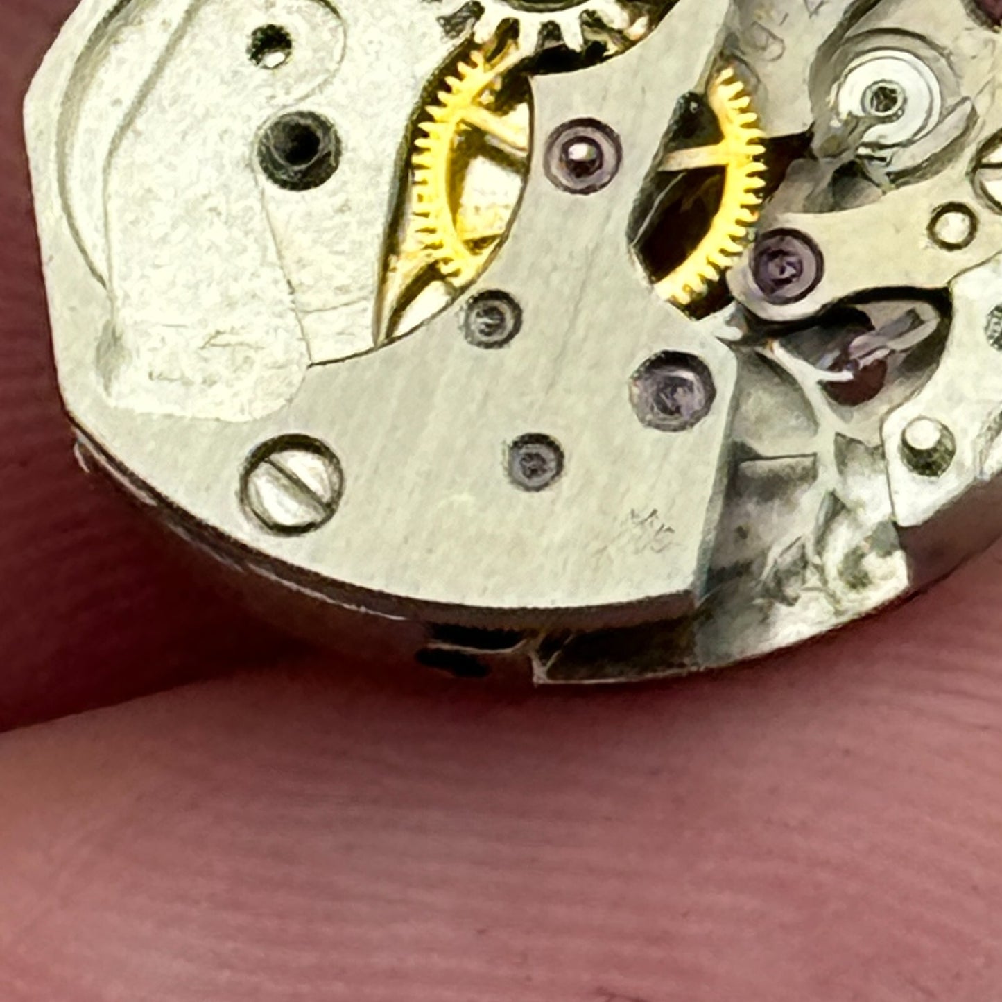12.9mm Glashutte GUB 09-20 Ladies Manual Wind Watch Movement Vintage Swiss PARTS