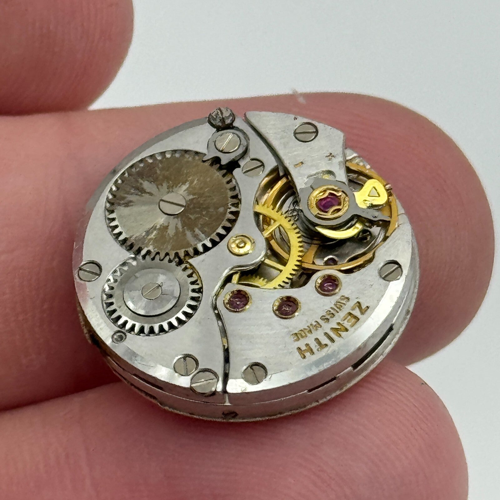 19.7mm Ladies Zenith Cal 88 Manual Wind Watch Movement Swiss Vintage PARTS SPARE
