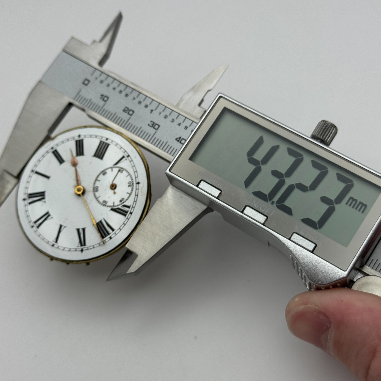 43.2mm Antique Key Wound Balance Intact Pocket Watch Movement Dial Hands PARTS