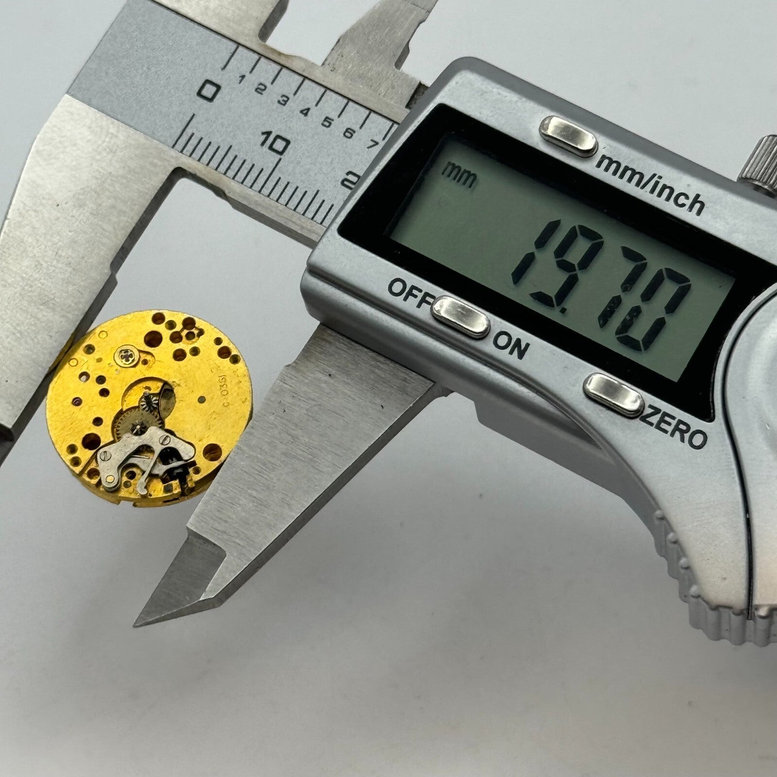 19.7mm Rare Smiths C 0361 Ladies 15 Jewels Made In England Watch Movement PARTS