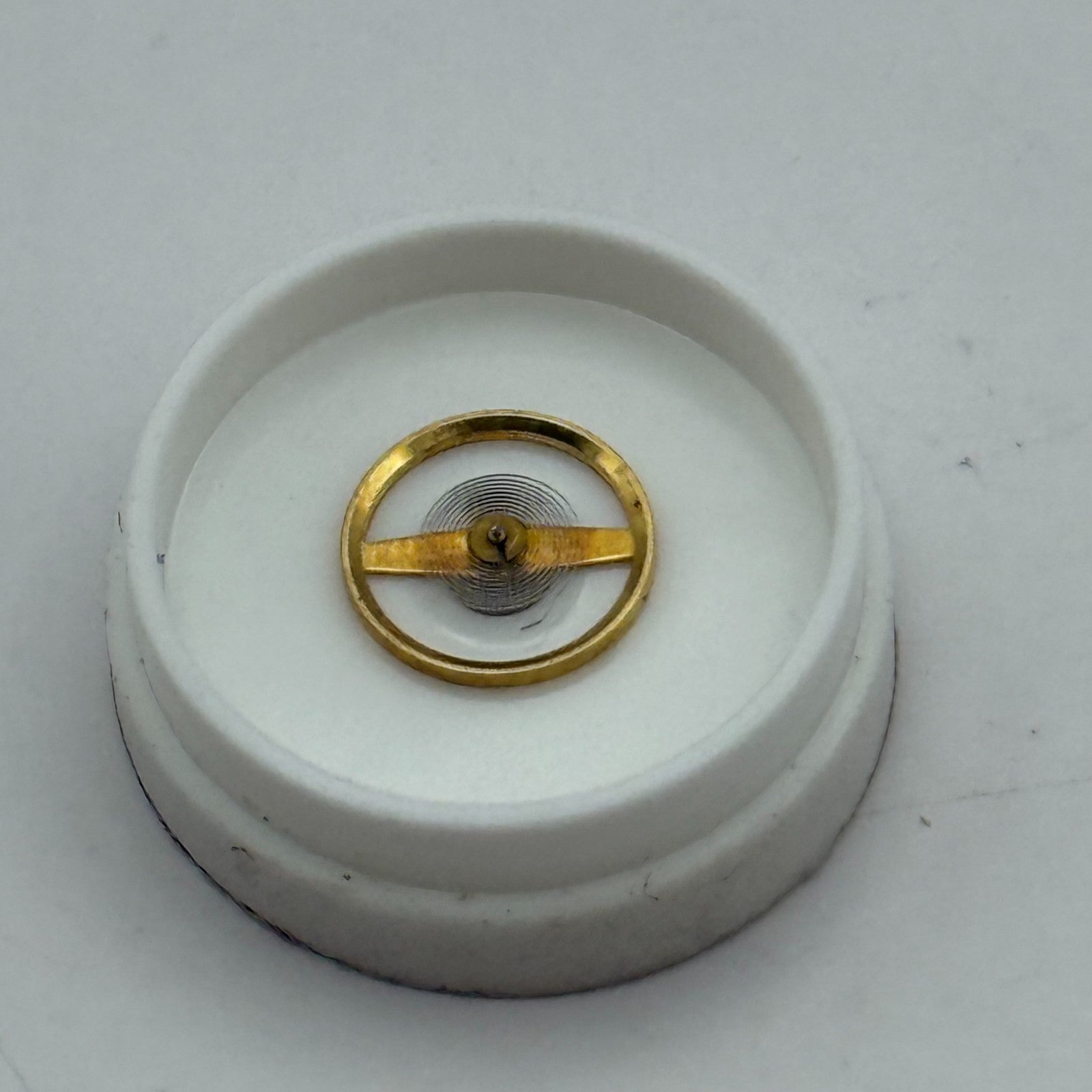 BFG 927 Balance Wheel Complete And Spring 6 3/4-8''' 1512 M Watch Movement Parts