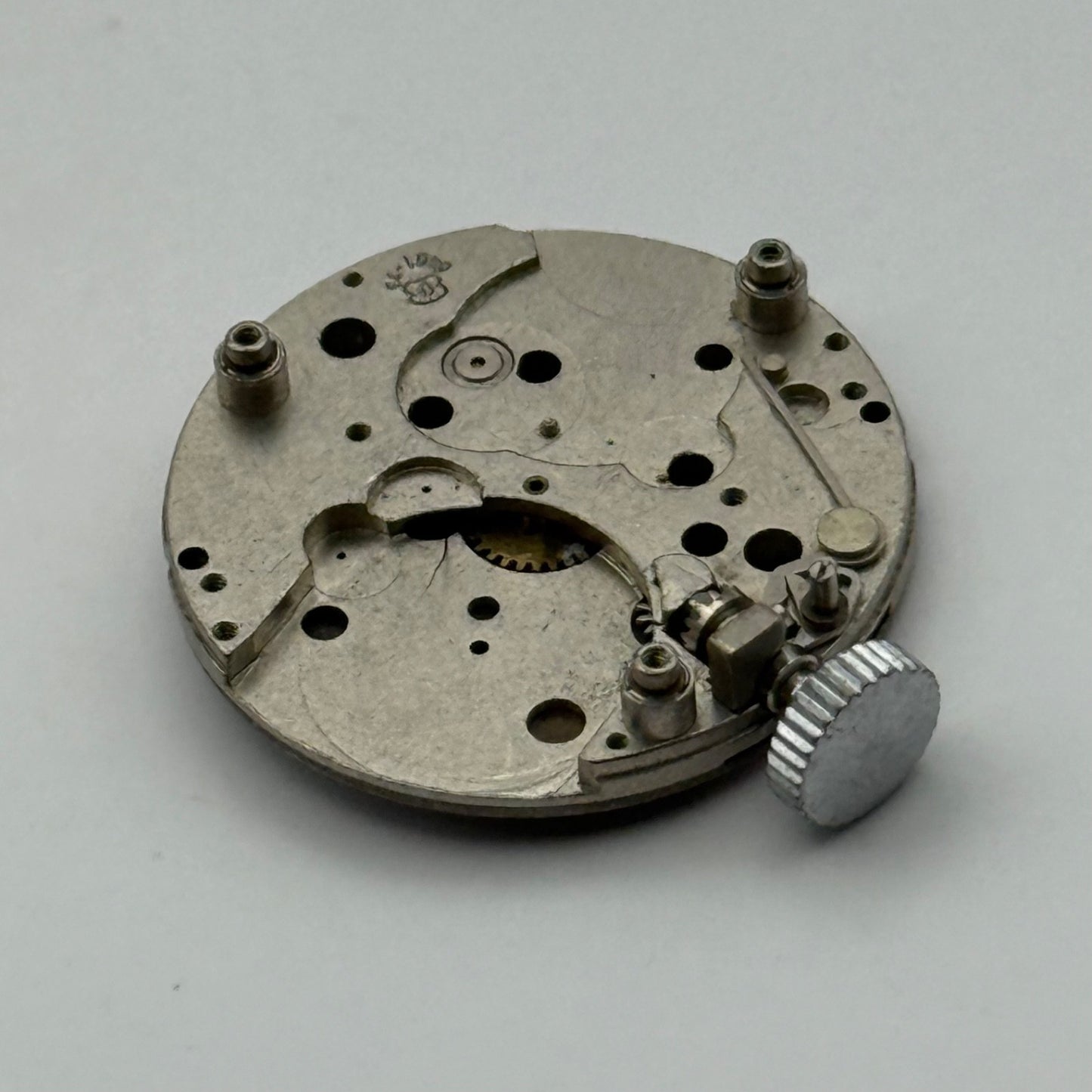 EB 8461-73 Watch Movement Manual Wind Vintage Incomplete Parts Repair 19.6mm