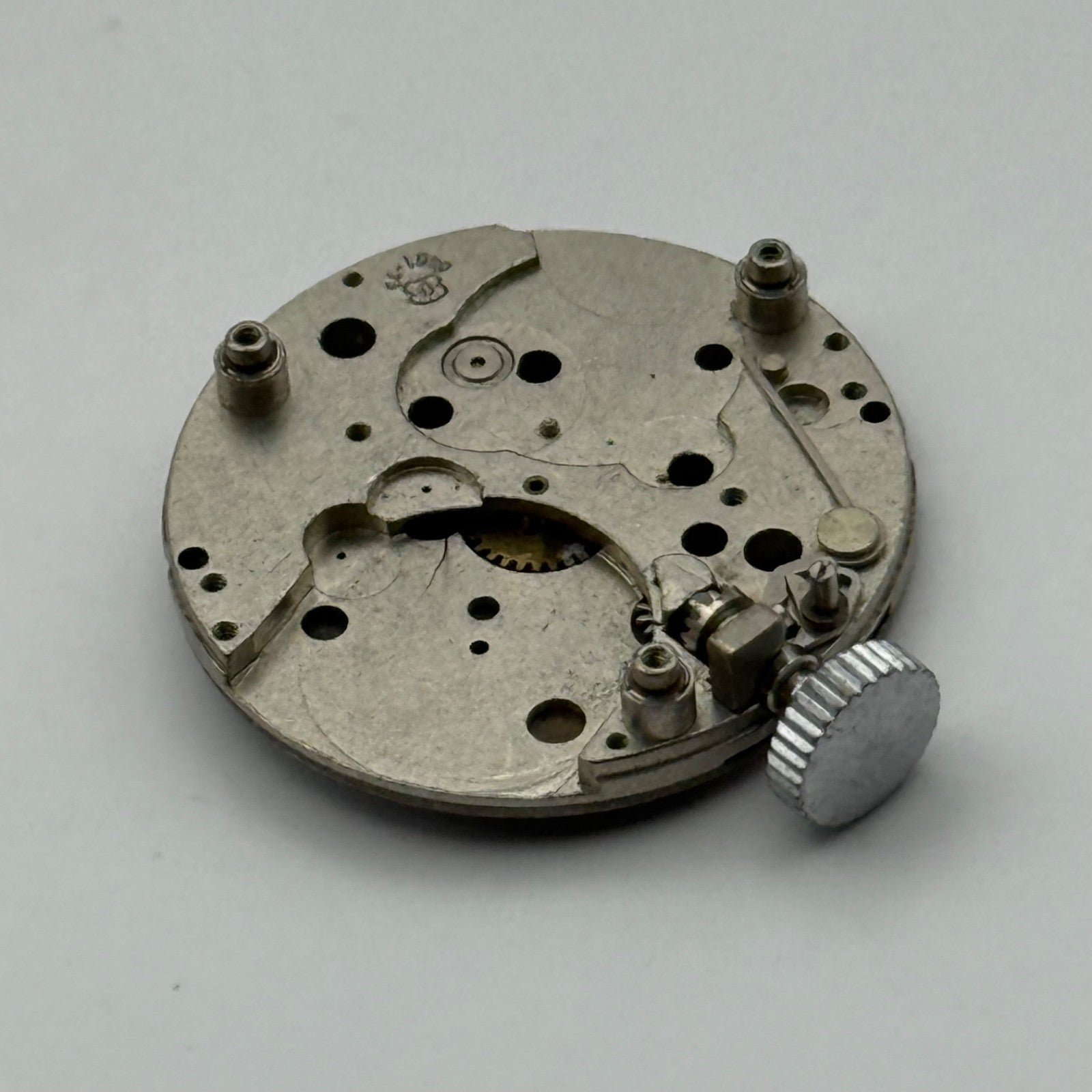 EB 8461-73 Watch Movement Manual Wind Vintage Incomplete Parts Repair 19.6mm