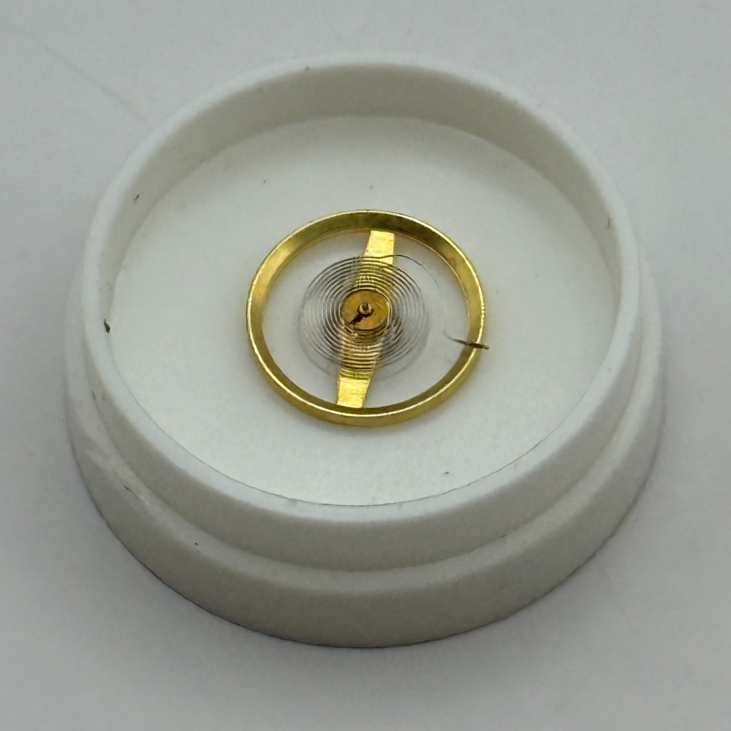 BFG 927 Balance Wheel Complete And Spring  6¾-8’’’ 1512 M Watch Movement Parts 