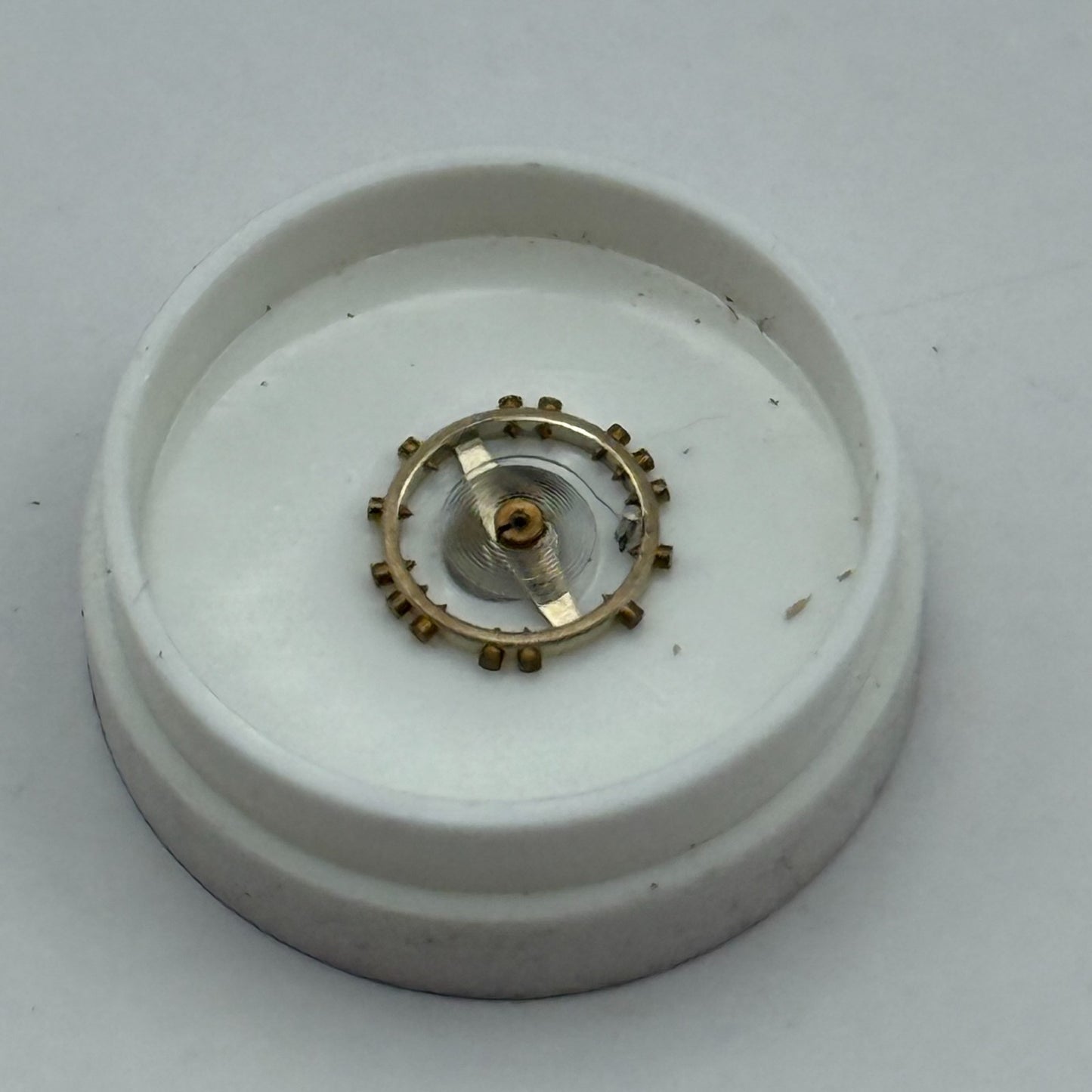 FEF 430 6600 Balance Wheel Complete And Spring 943 M Watch Movement Parts NOS