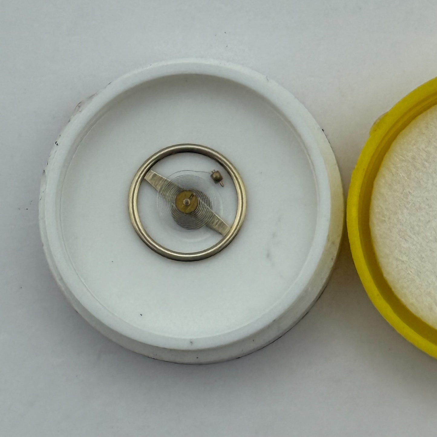 RL 9013/21 9043/21 Balance Wheel Complete And Spring 1827 M Watch Movement Parts