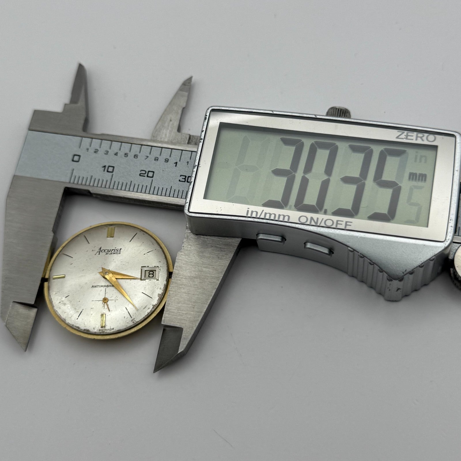 AS 1691/93 Watch Movement Accurist Manual Wind Vintage Swiss Parts Repair 30.3mm