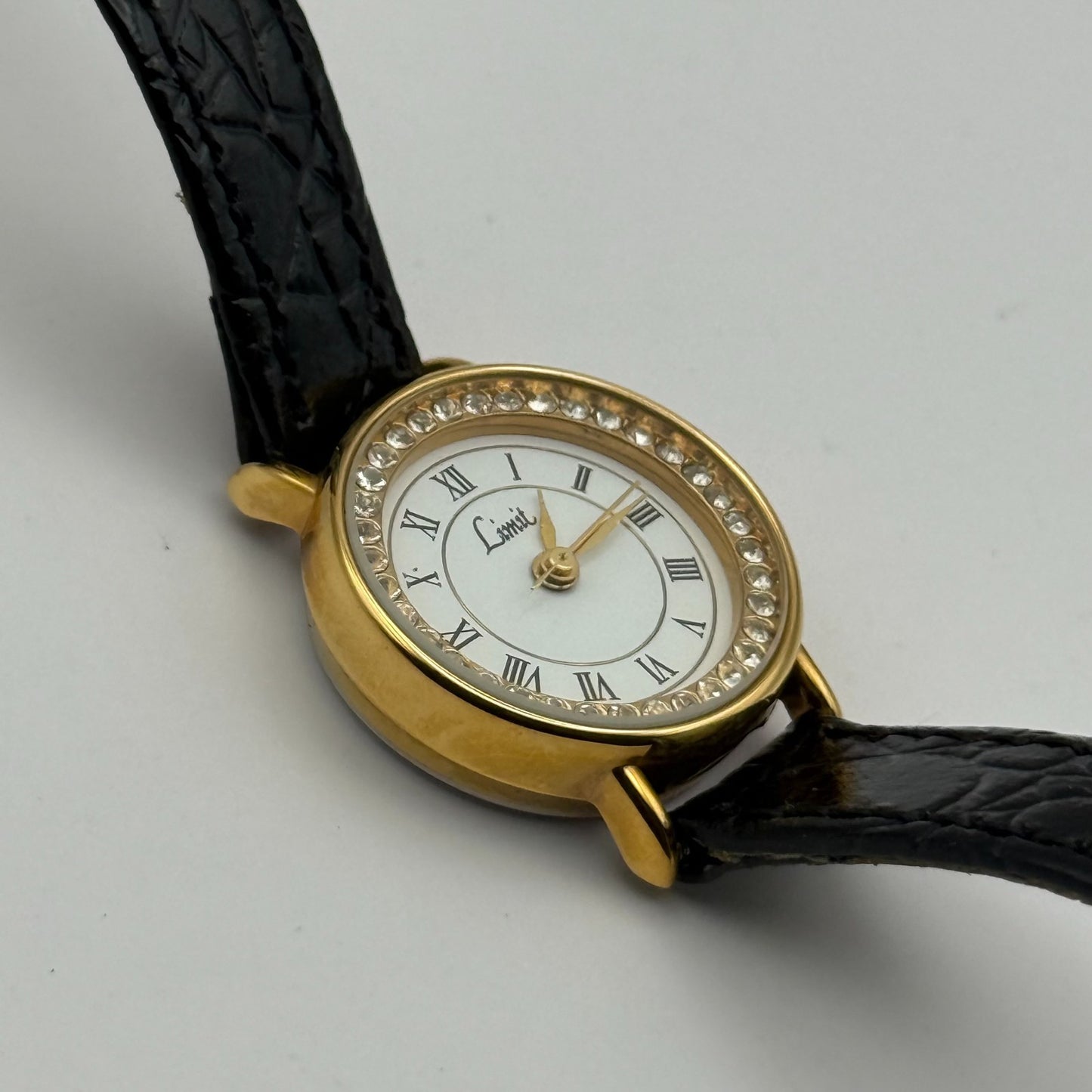 Limit Ladies Quartz Watch White Dial Crystal Accents Leather Strap Working 22mm