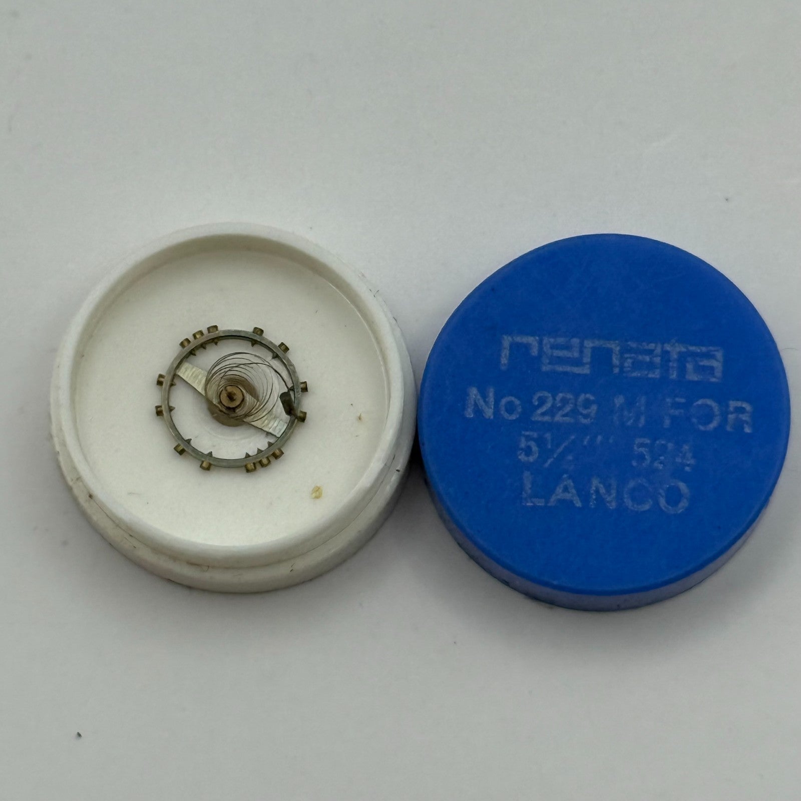 Lanco 524 Balance Complete 5 1/4''' Renata 229 M Watch Movement Parts DAMAGED