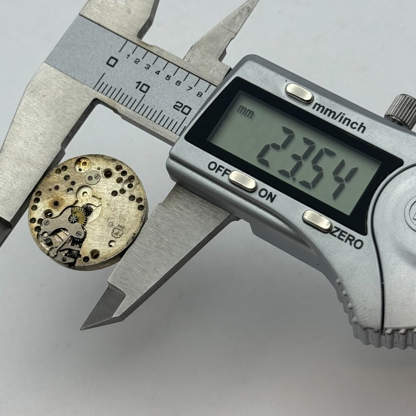 23.5mm Felsa 294 Swiss Manual Wind 15 Jewels Watch Movement PARTS REPAIR SPARES