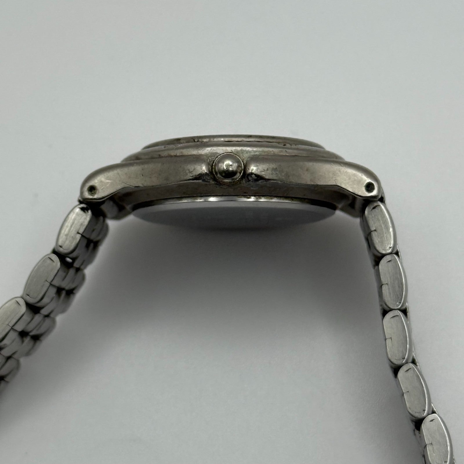 Accurist Ladies Quartz Watch Black Dial Silver Tone Bracelet Japan Working 27mm